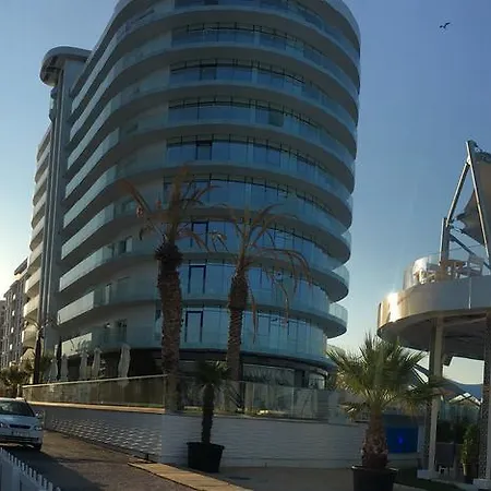 Arthemis Apartment Mamaia